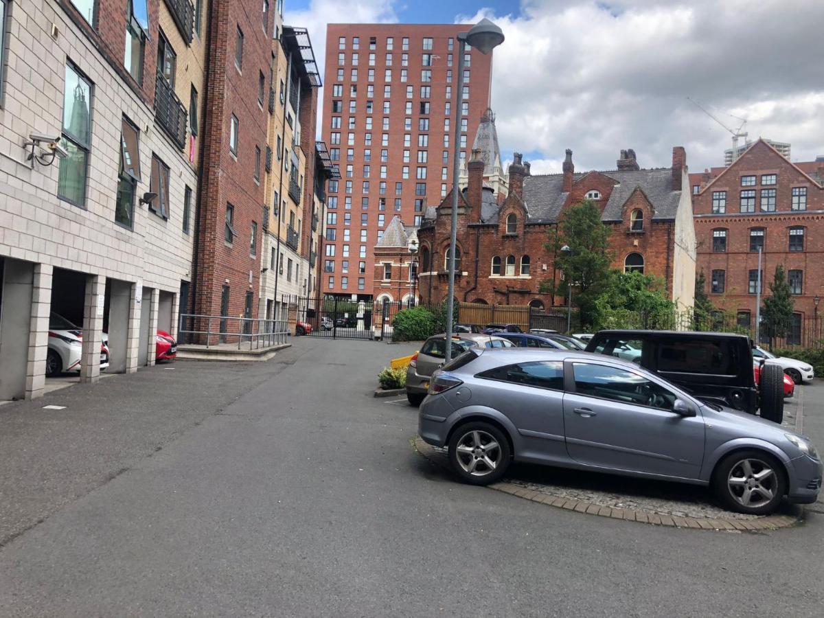 Lovely 2-Bedroom Apartment, Free Parking Manchester Exterior foto