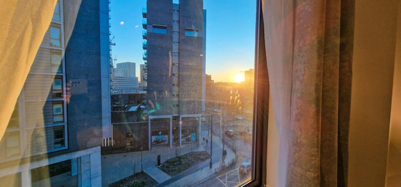 Lovely 2-Bedroom Apartment, Free Parking Manchester Exterior foto